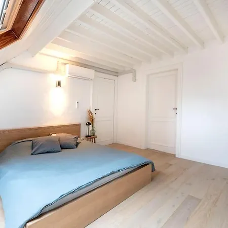 Cosy Penthouse In City Center Apartment *