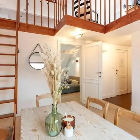 Apartment Cosy Penthouse In City Center